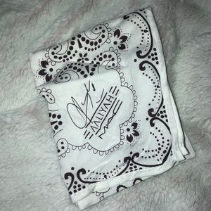 Limited Edition Mac x Aaliyah Head Scarf